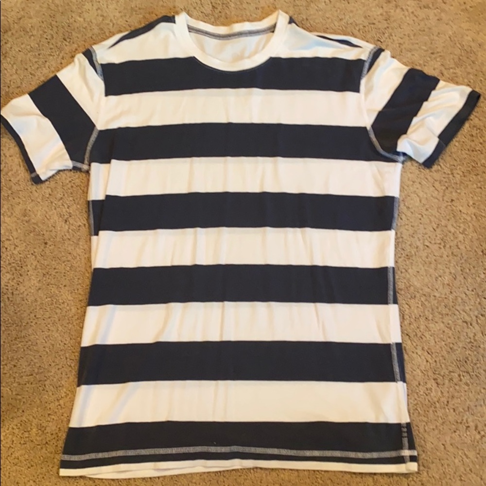 Men’s Lululemon Shirt